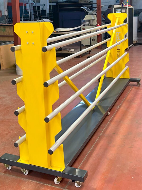 320 cm ÖZEL ÜRETİM LOGOLU 8Lİ BRANDA STANDI